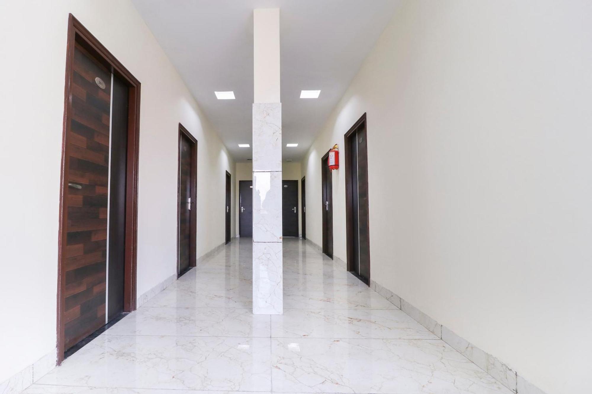Hotel O Red Ark Landran المظهر الخارجي الصورة