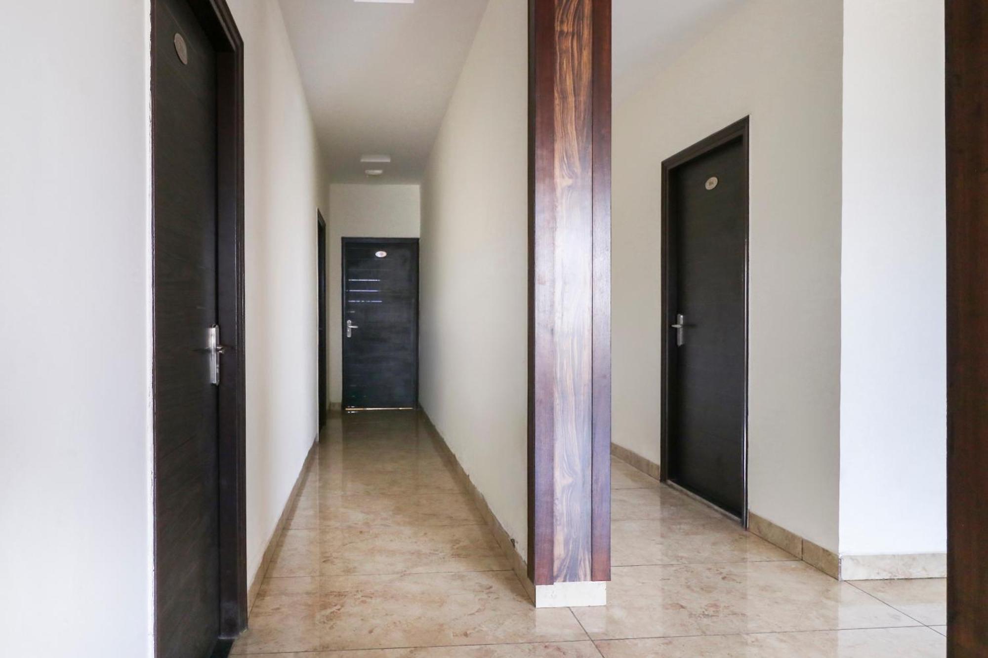 Hotel O Red Ark Landran المظهر الخارجي الصورة
