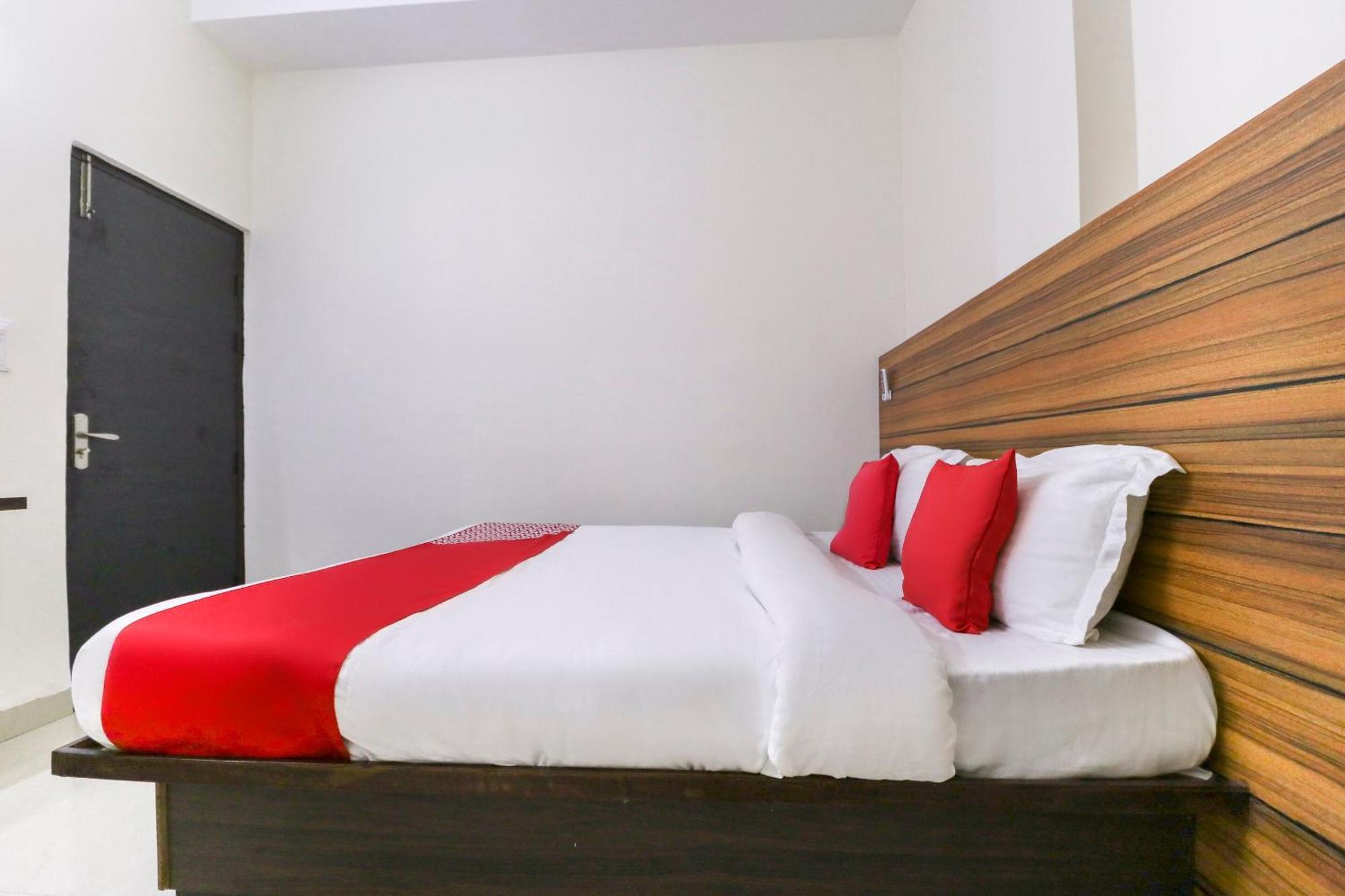 Hotel O Red Ark Landran المظهر الخارجي الصورة