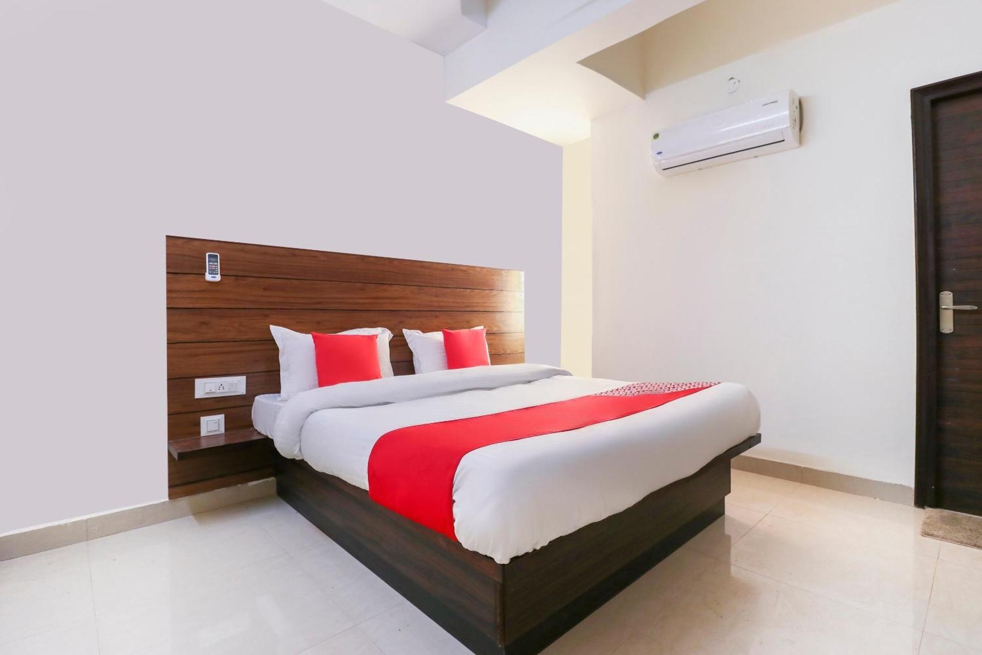 Hotel O Red Ark Landran المظهر الخارجي الصورة