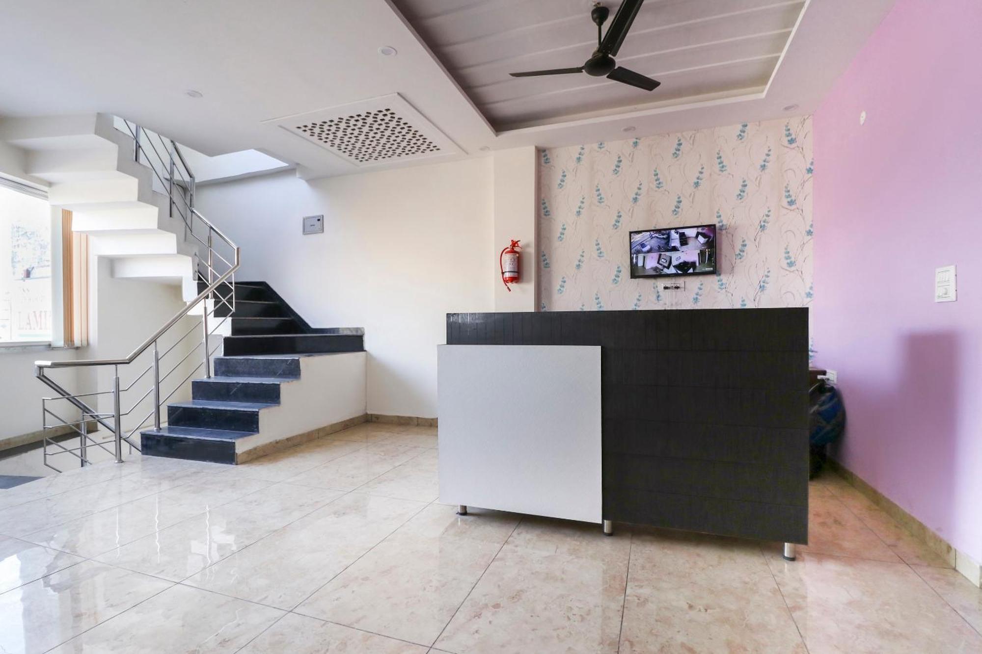 Hotel O Red Ark Landran المظهر الخارجي الصورة